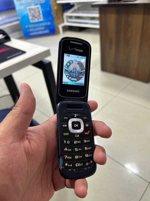 Samsung Gusto 3  сотилади 5353 номери бн.