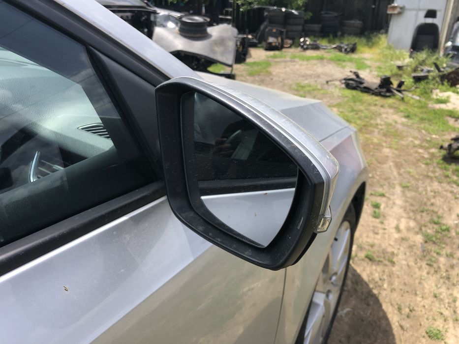 Oglinda laterala retrovizoare Skoda Octavia 3 facelift LA7W rabatare electrica la buton stanga dreapta 2.0 tdi DFC CRL CRLB DFCA SGH PFM CKF