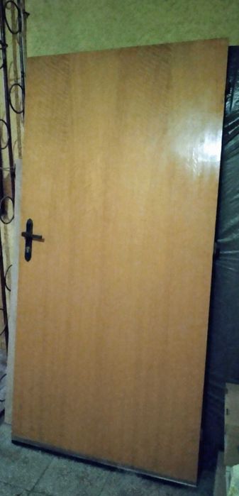 Врата входна дървена 96см