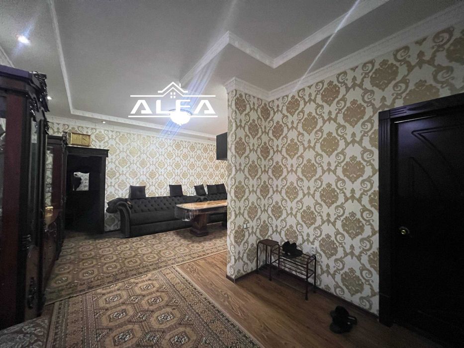 Buxoroda kvartira uy xonadon sotiladi 2 xonali 68m² 1-qavat.