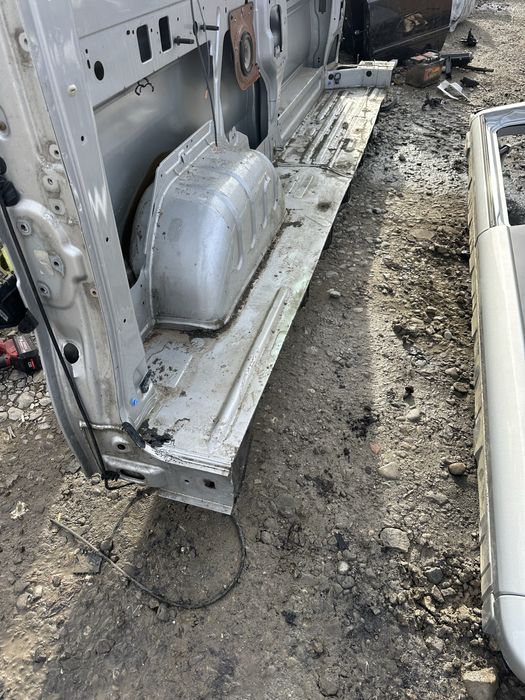 Panou lateral stanga / dreapta Renault Trafic 3 Opel Vivaro lung