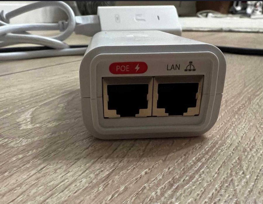 POE коммутатор Hikvision DS-3E0109P-E/M(B)