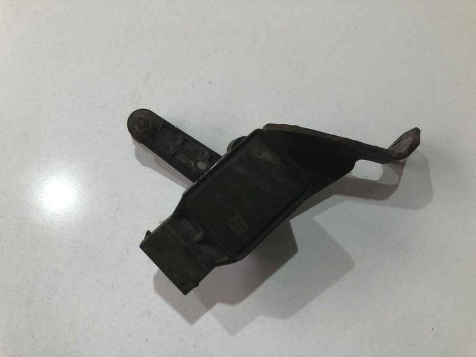 Senzor nivel dreapta spate Land Rover Range rover vogue L322 1093698