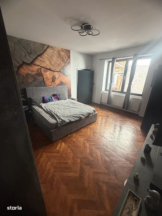 Studio renovat integral in Centrul Vechi Brasov |