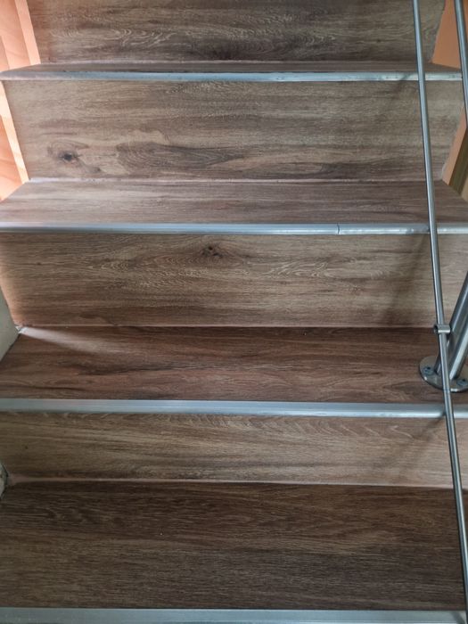 Punem parchet,punem gresie in bucatarie..