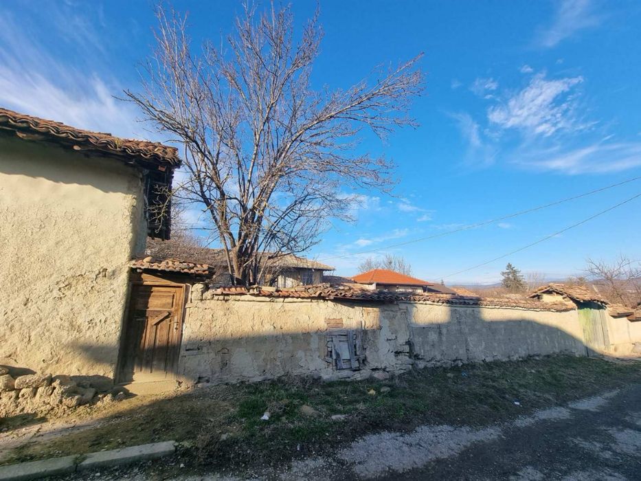 Продава се къща село Ивански, Шумен