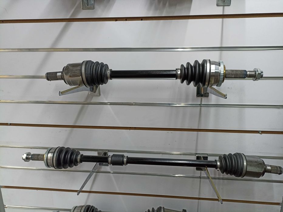 Привод в сборе гранаты на Mazda 626, Cronos