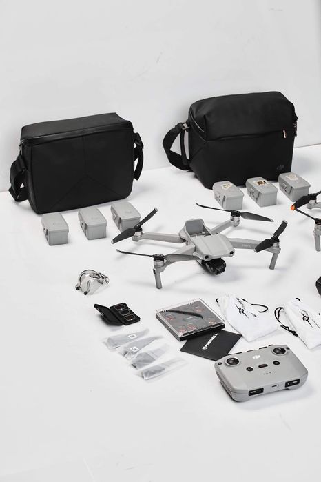 Air 2S Fly More Combo + Smart Controller