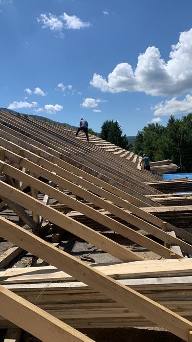 Бригада строителей