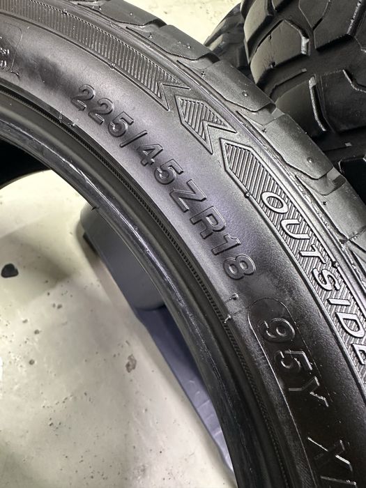 Шины 225/45R18 (2шт)