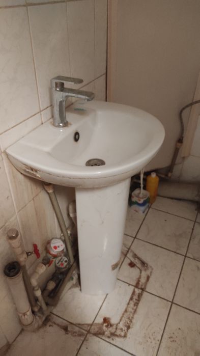 Продам раковину бу