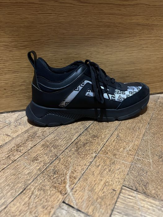 Сникърси Versace