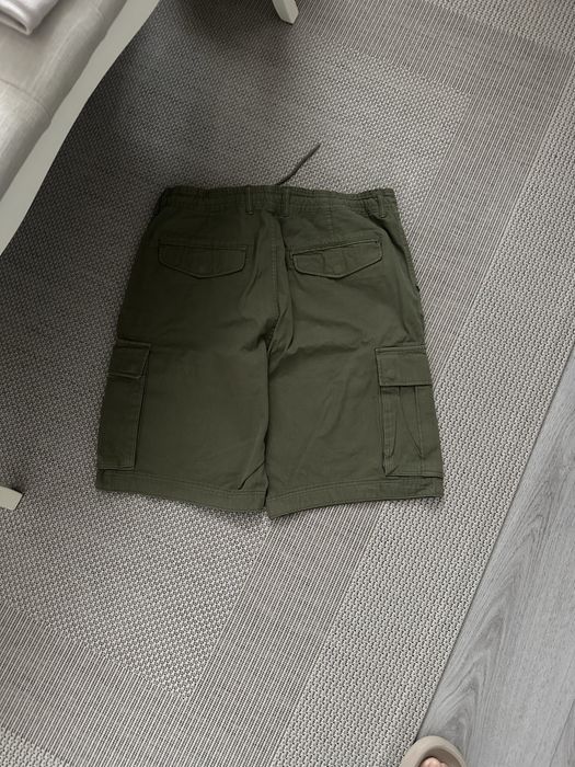 Pantaloni scuti barbati  H&M