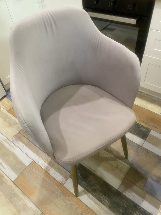 Продам мягкие стулья для кухни