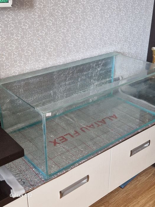 Продам аквариум.