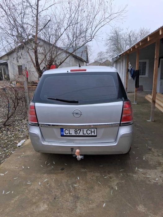 Opel Zafira B 1.9 2008 lipsa talon