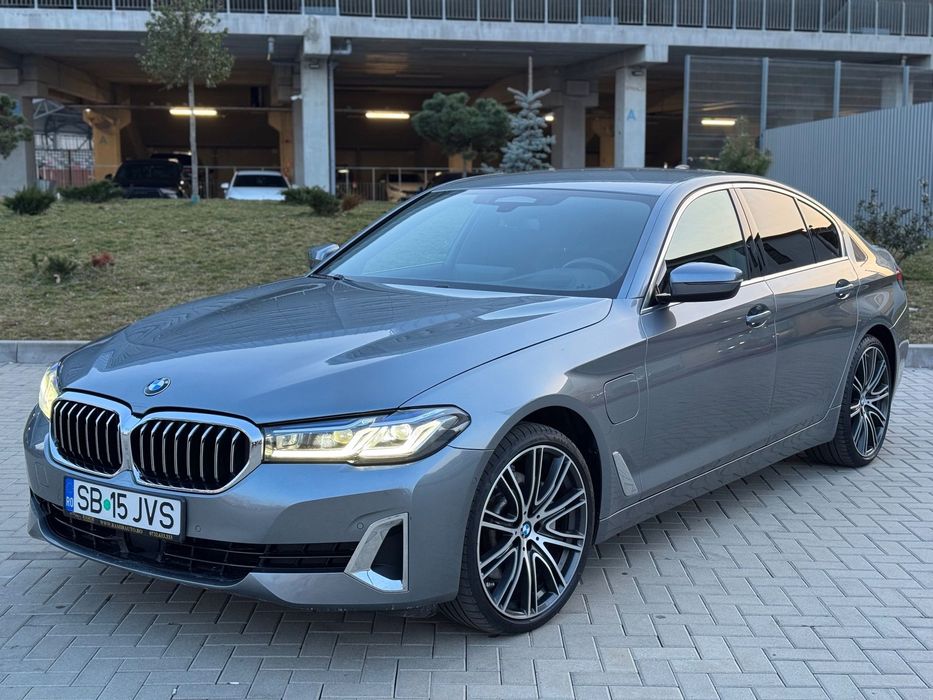 BMW Seria 5 BMW 530e xDrive - Individual PrimProprietar in tara - Garantie 2 Ani!