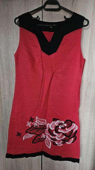 Rochie Sweet Miss roșie cu broderie