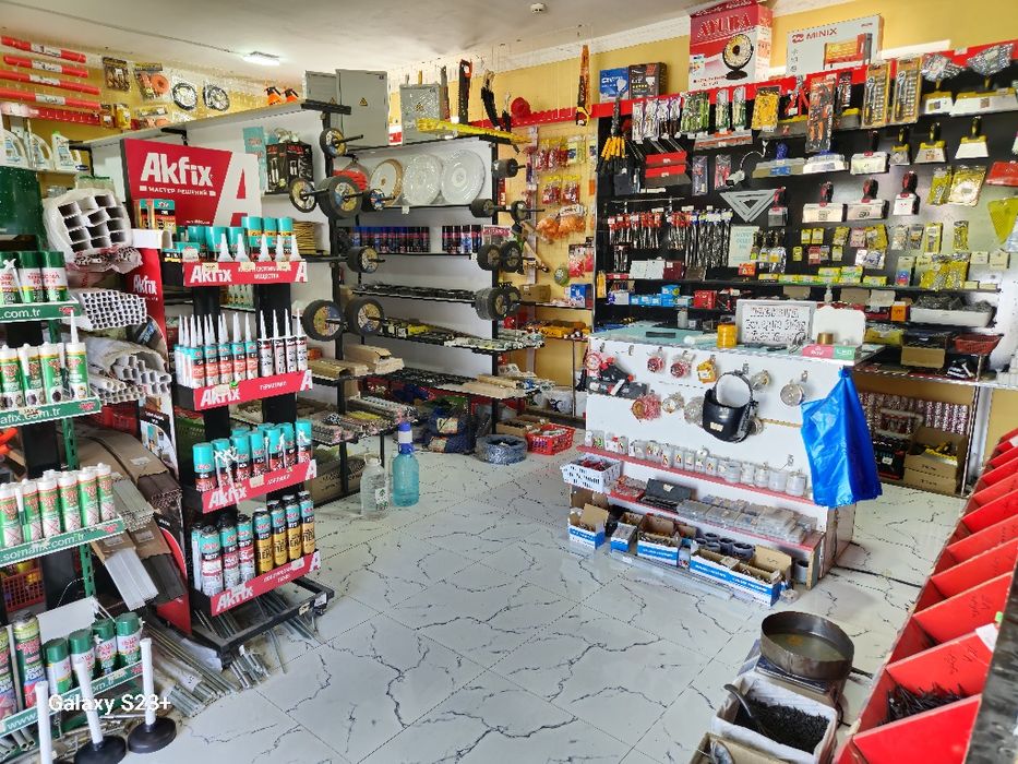 Жой сотилади истиклол стадиони рупарасида