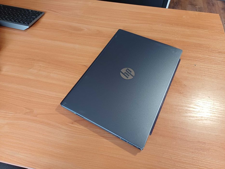 15.6' FHD IPS HP Core™ i5-8265U/256GB SSD/12GB RAM - отлична батерия