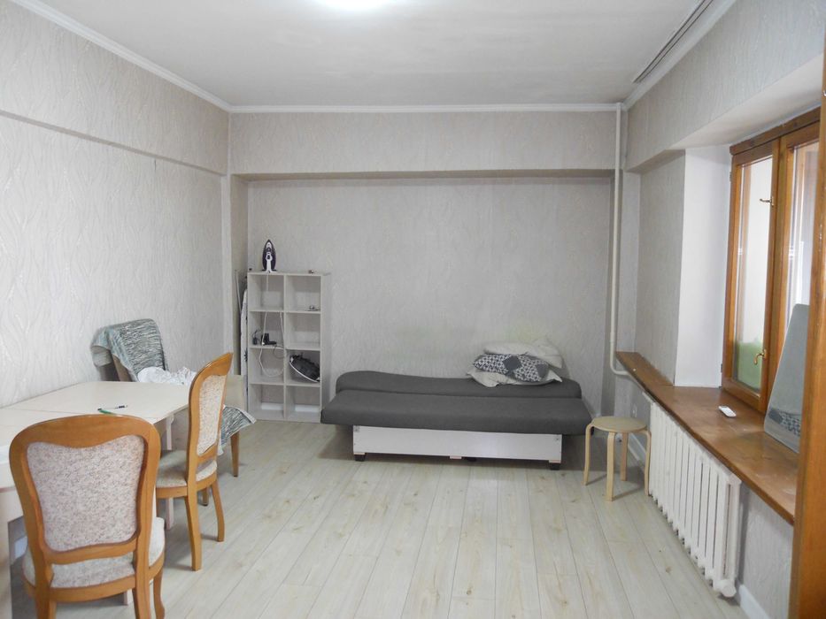 Продается 1 комнатная улучшенная Аксай -2 г.Алматы