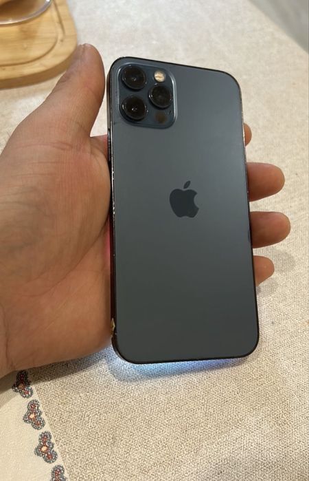 Iphone 12 pro Blue