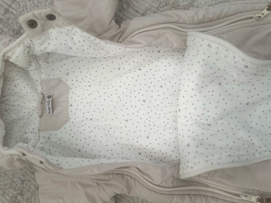 Продам комбинезон весна