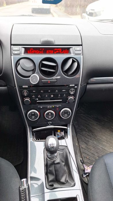 Mazda 6 2.0 diesel 121 cp 2007