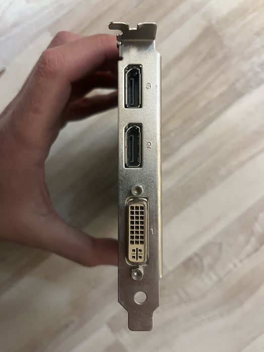 На части Настолен компютър Dell T3400