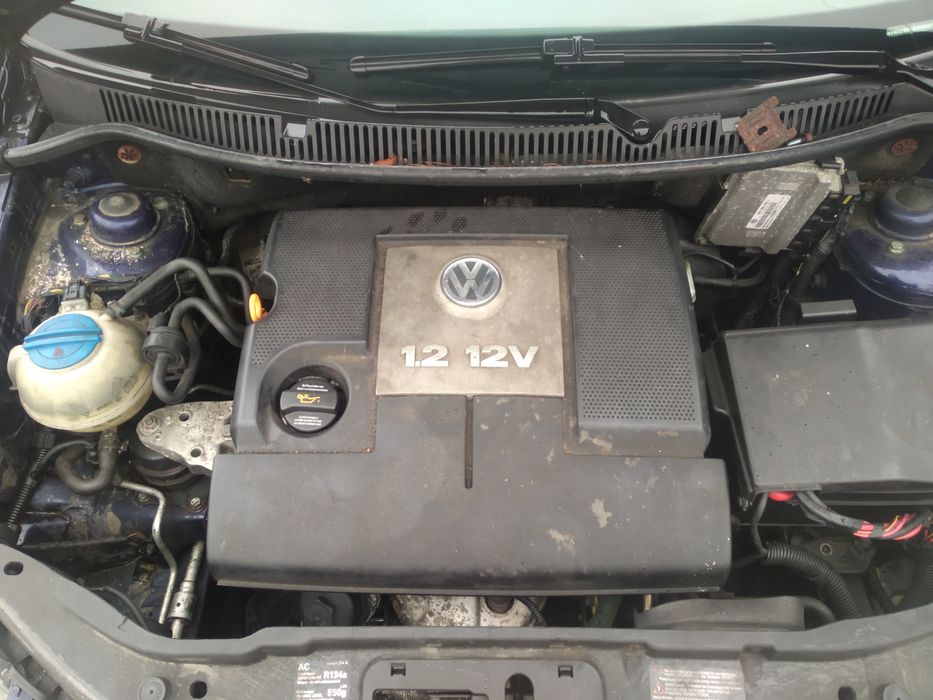 Фолксваген поло 1.2 бенз 2 врати. 64 коня 2 броя