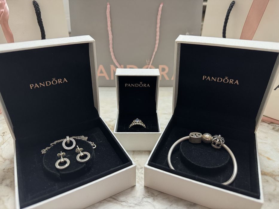 Набор Pandǒra(цепочка с подвеской, серьги, кольцо, браслет с шармами)