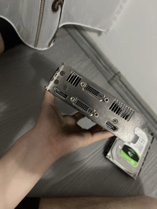 vand placa video gtx950