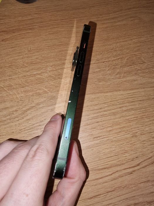 Iphone 13 display fisurat