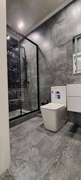 Сдам уютную кв-ру в центре города по низкой цене 2х комн ЖК Акай Сити