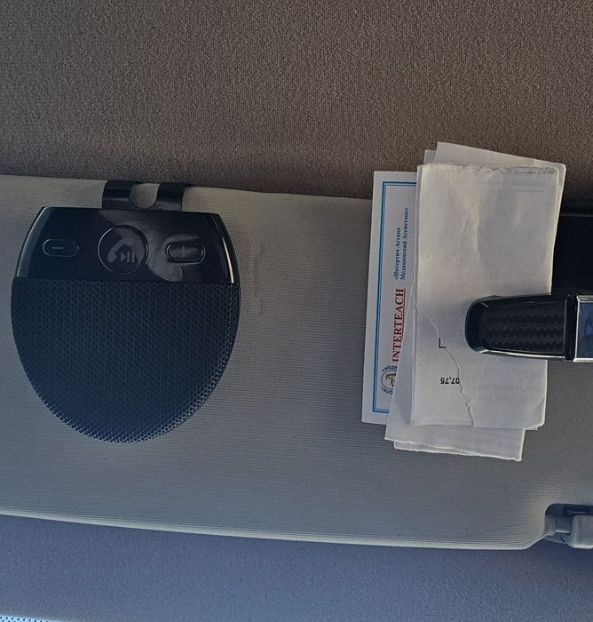 Блютуз гарнитура