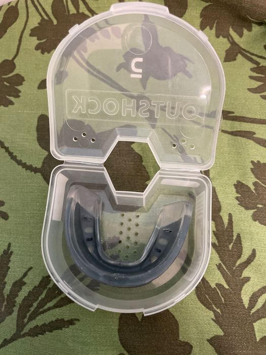 Гума за бокс-Назъбник