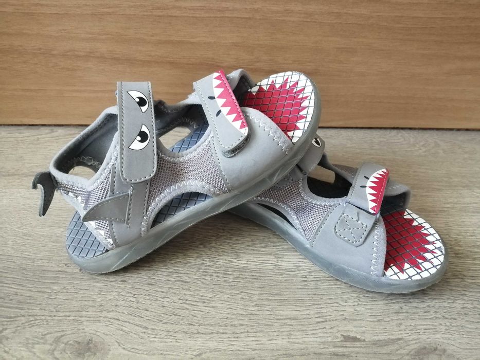 Сандали за момче със светещи подметки, F&F, 31 номер