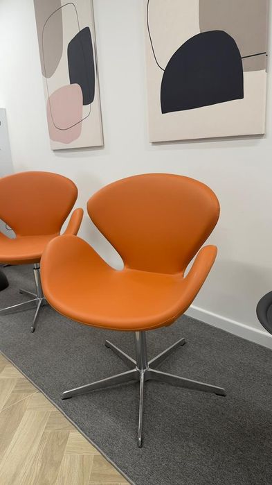 Кресло гостевое оранжевое