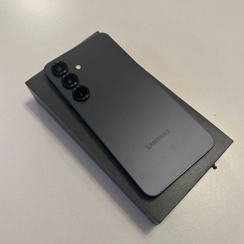 Samsung S 25 Перфектен!