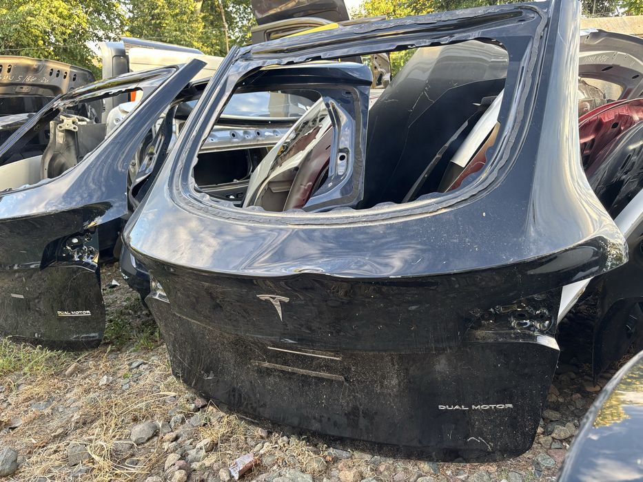 Капак/Багажник/Задна врата Tesla Model Y
