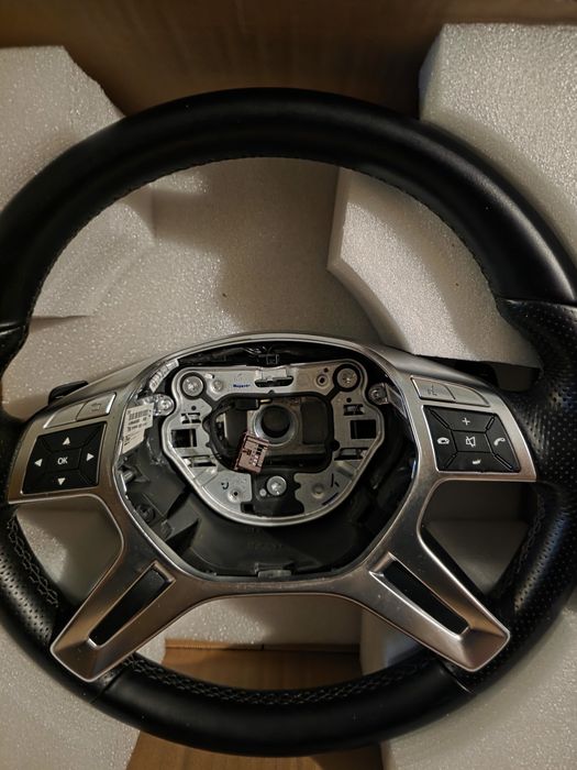 Mercedes Ml W166 AMG волан с пера