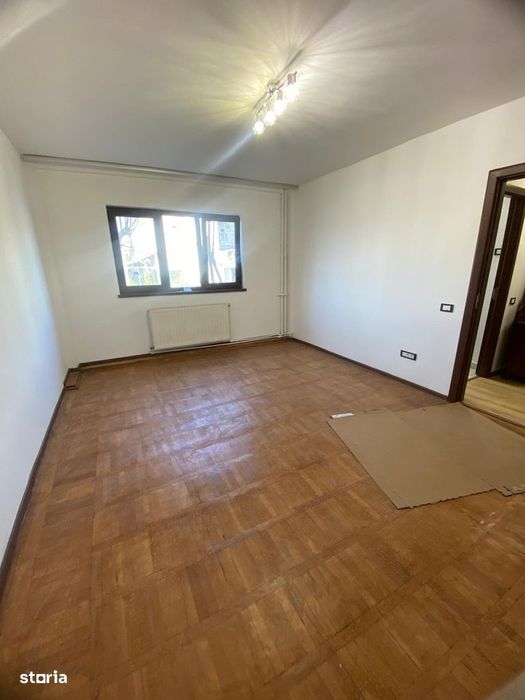 Spatiu de 2 camere cu bucatarie, grup sanitar RENOVAT, Casa de Cultura