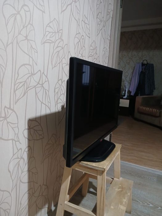 Продам телевизор