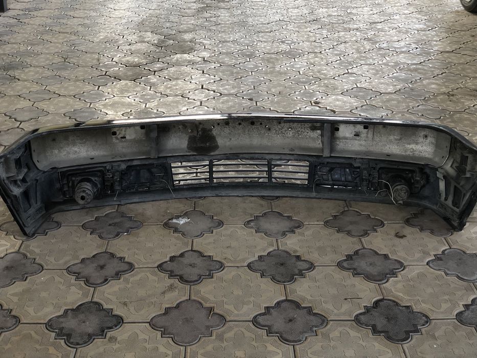 Передний бампер на бмв е34