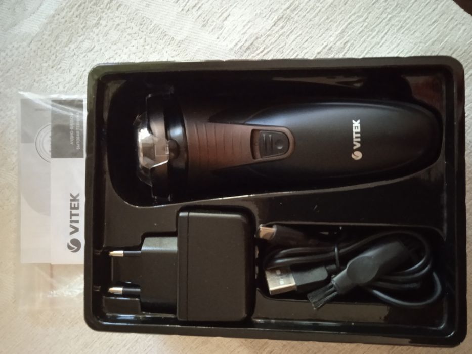 Электрическая бритва VT 8267BN