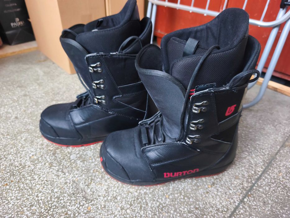 Boots BURTON marime EUR 43.5