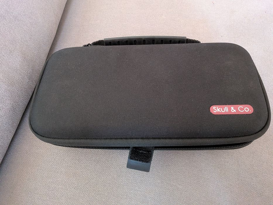 Nintendo Switch Lite + case