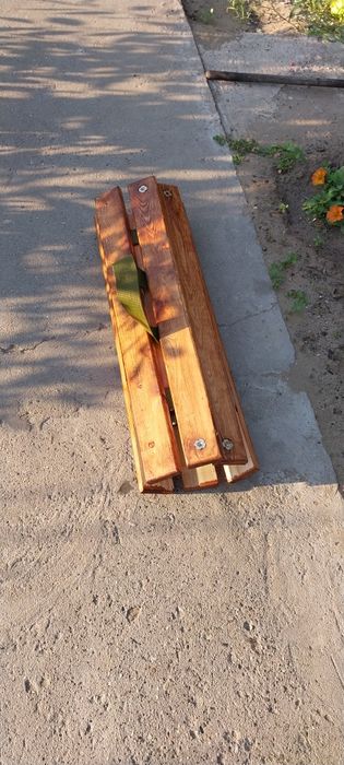Продам стол и стулья