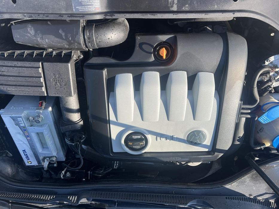 VW Golf 52006г код на мотора BXF