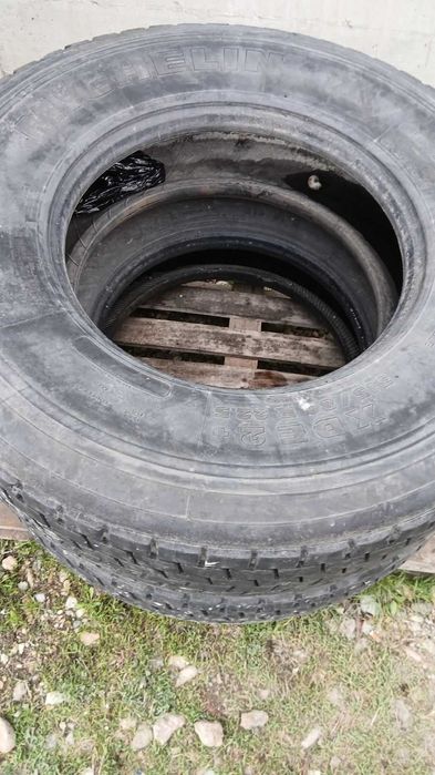 Гуми за Камиони и Ремаркета